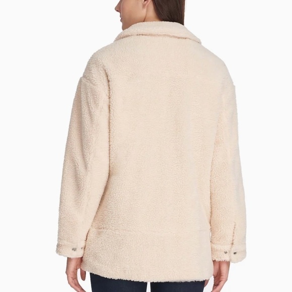 Women’s Levi’s Long Sherpa Trucker Jacket - Picture 4 of 16